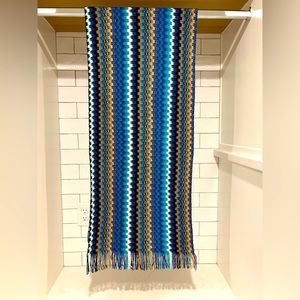 Missoni Signature Zig Zag Wool Scarf. Metallic thread. EUC!